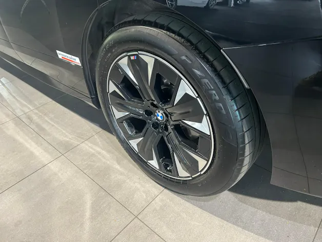 BMW iX xDrive60 M Sport Pro