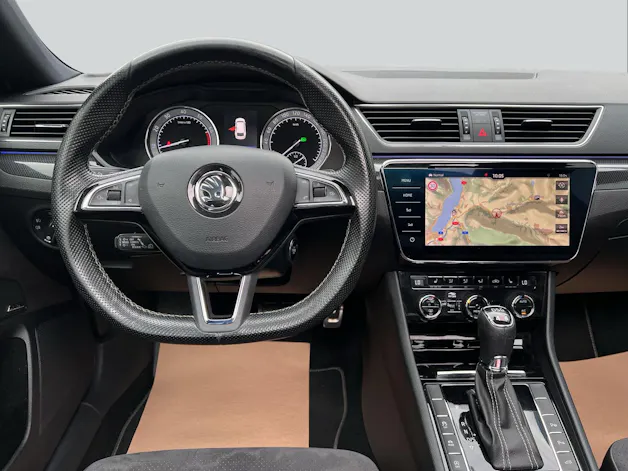 SKODA Superb Combi 2.0 TSI SportLine+ DSG 4x4