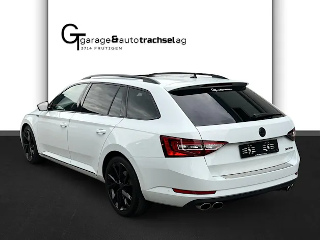 SKODA Superb Combi 2.0 TSI SportLine+ DSG 4x4