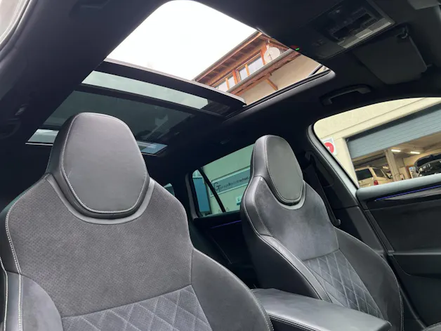 SKODA Superb Combi 2.0 TSI SportLine+ DSG 4x4