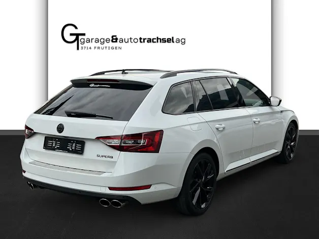 SKODA Superb Combi 2.0 TSI SportLine+ DSG 4x4