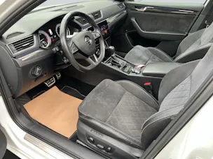 SKODA Superb Combi 2.0 TSI SportLine+ DSG 4x4