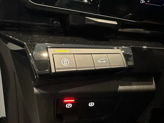RENAULT Rafale 1.2 E-Tech Hybrid 200 Techno