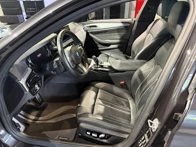 BMW M550d xDrive Touring Steptronic