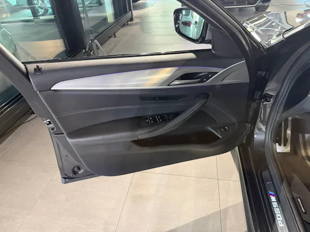 BMW M550d xDrive Touring Steptronic