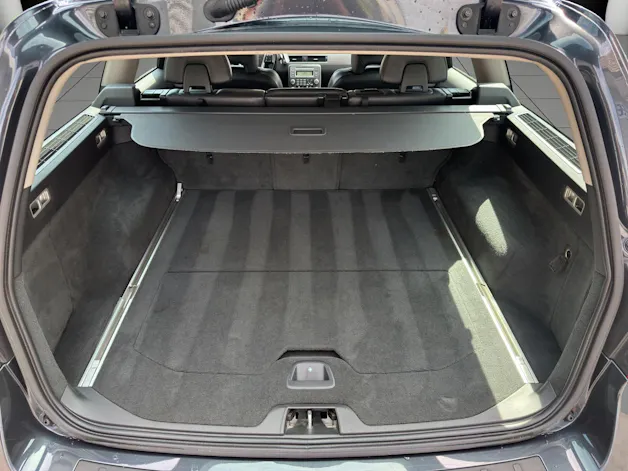 VOLVO V70 2.0T Momentum