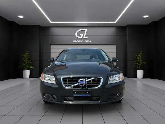 VOLVO V70 2.0T Momentum