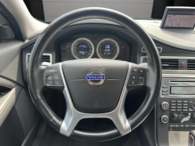 VOLVO V70 2.0T Momentum