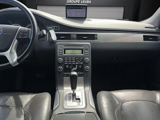 VOLVO V70 2.0T Momentum