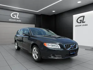 VOLVO V70 2.0T Momentum