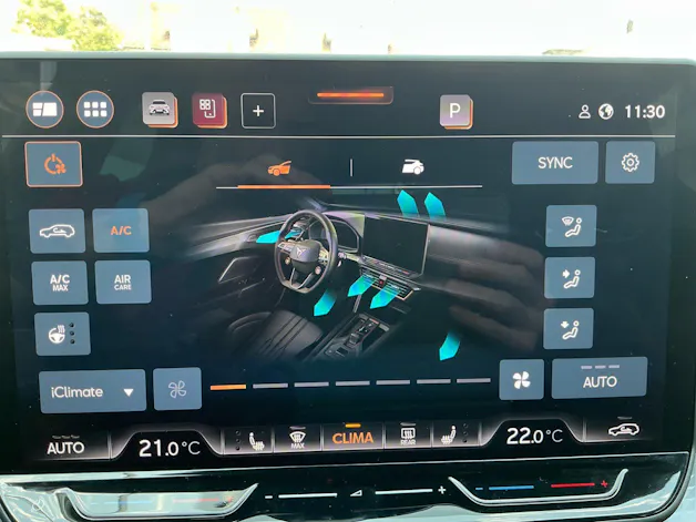 CUPRA Formentor VZ 2.0 TSI 333 PS 4Drive ***PANORAMADACH***