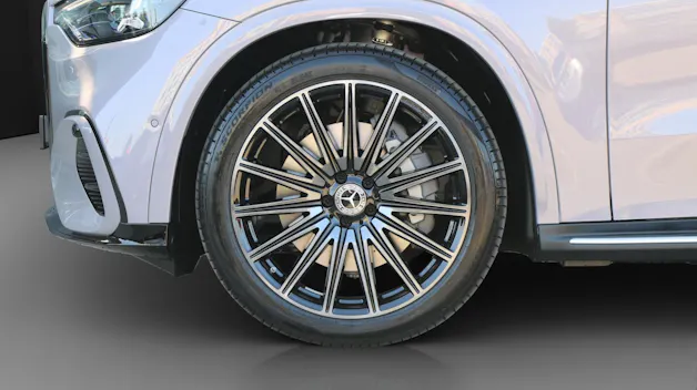 MERCEDES-BENZ GLC 400 4MATIC with EQ Technology