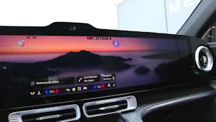 MERCEDES-BENZ GLC 400 4MATIC with EQ Technology