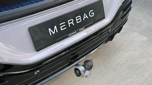 MERCEDES-BENZ GLC 400 4MATIC with EQ Technology
