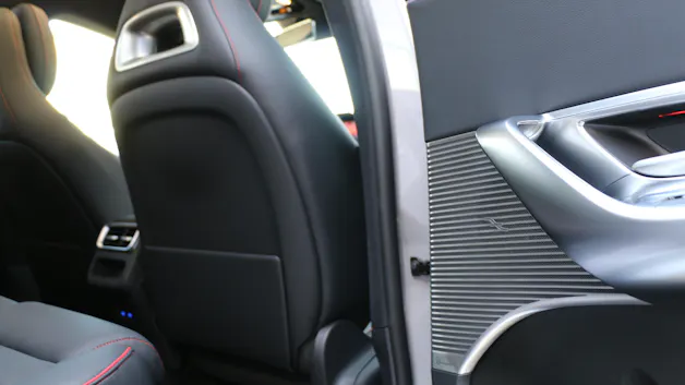 MERCEDES-BENZ GLC 400 4MATIC with EQ Technology