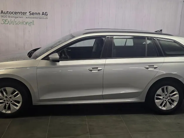 SKODA Octavia Combi 2.0 TDI DSG Ambition