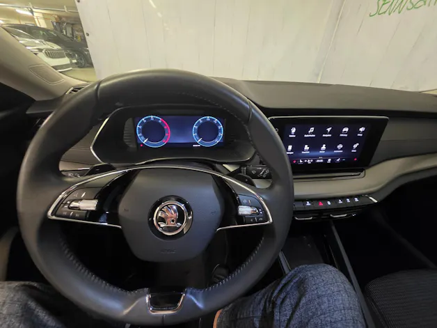 SKODA Octavia Combi 2.0 TDI DSG Ambition