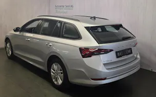 SKODA Octavia Combi 2.0 TDI DSG Ambition