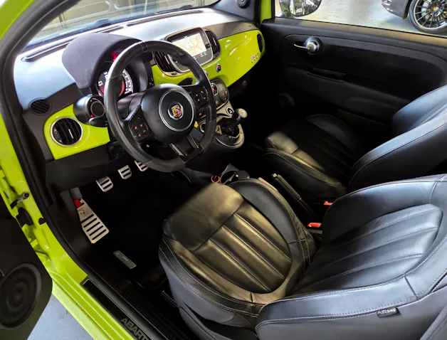 FIAT 595 Abarth 1.4 T-Jet 180 Competizione