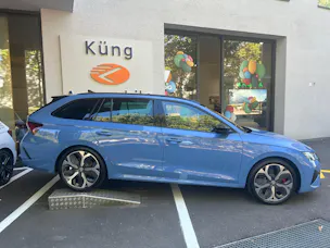 SKODA Octavia Combi 2.0 TSI DSG RS 30 Years Edition