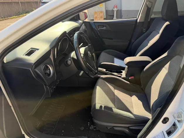 Toyota Auris Touring Sports 1.8 HSD Trend e-CVT