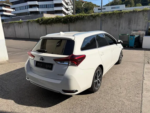 Toyota Auris Touring Sports 1.8 HSD Trend e-CVT