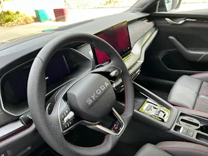 SKODA Octavia Combi 2.0 TSI DSG RS 30 Years Edition
