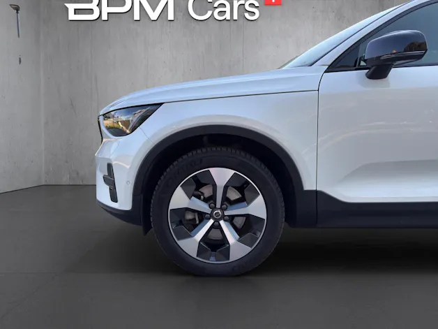 VOLVO XC40 2.0 B3 MH Plus Dark