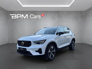VOLVO XC40 2.0 B3 MH Plus Dark