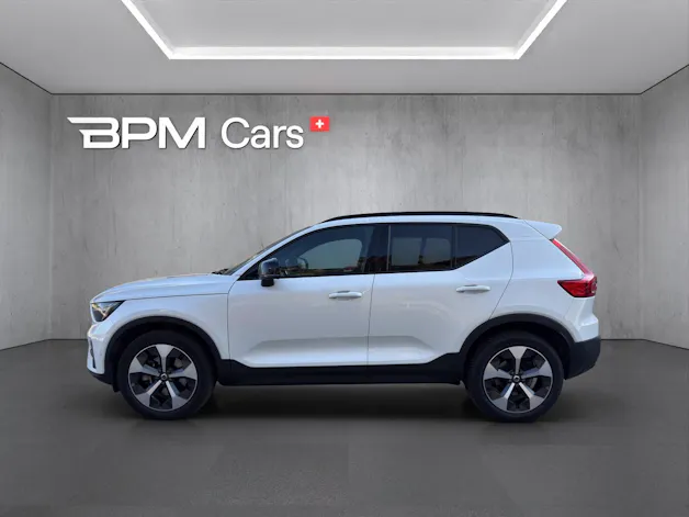 VOLVO XC40 2.0 B3 MH Plus Dark