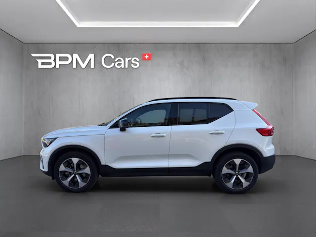 VOLVO XC40 2.0 B3 MH Plus Dark
