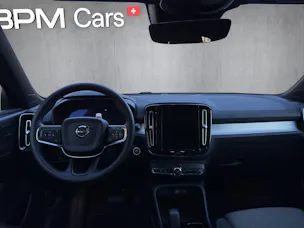 VOLVO XC40 2.0 B3 MH Plus Dark
