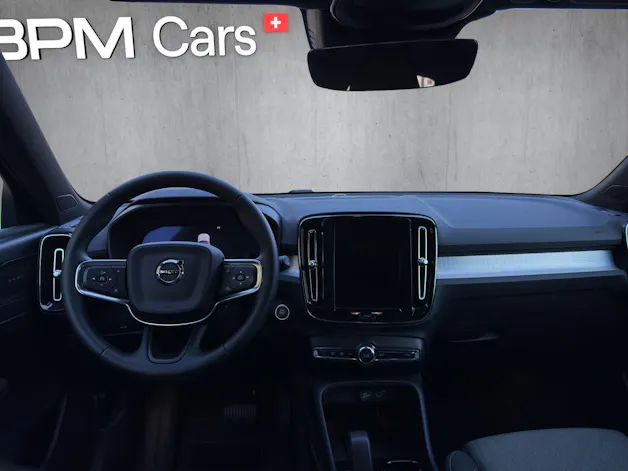 VOLVO XC40 2.0 B3 MH Plus Dark