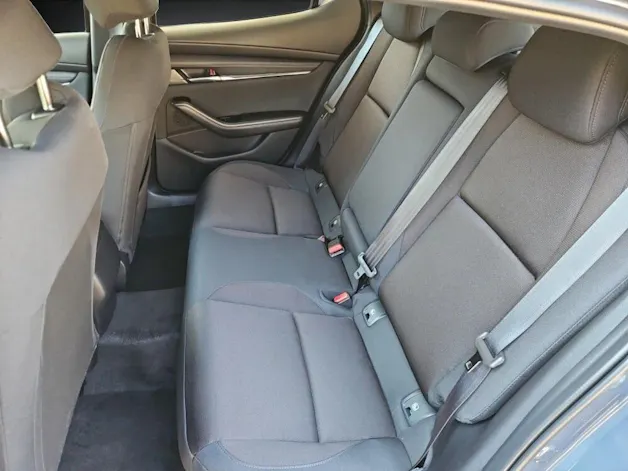 MAZDA 3 Sedan SKYACTIV-G M Hybrid 140 Centre Line Automat