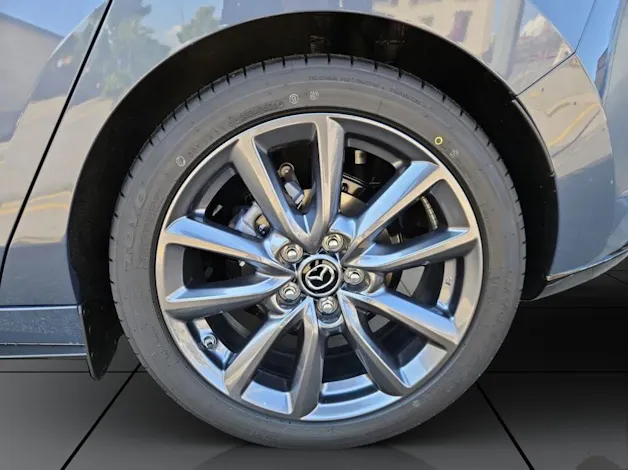 MAZDA 3 Sedan SKYACTIV-G M Hybrid 140 Centre Line Automat