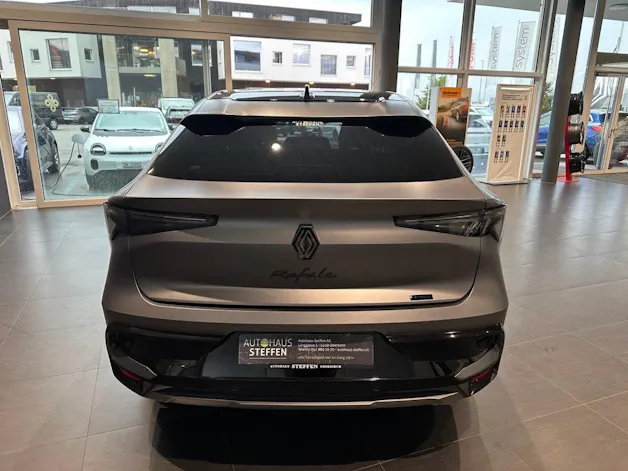 RENAULT Rafale 1.2 E-Tech Plug-in Hybrid 300 4x4 Atelier Alpine