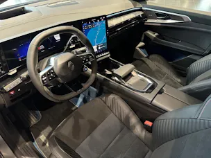 RENAULT Rafale 1.2 E-Tech Plug-in Hybrid 300 4x4 Atelier Alpine