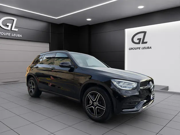 MERCEDES-BENZ GLC 200 AMG Line 4Matic