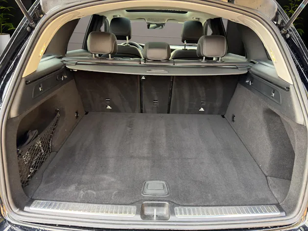 MERCEDES-BENZ GLC 200 AMG Line 4Matic