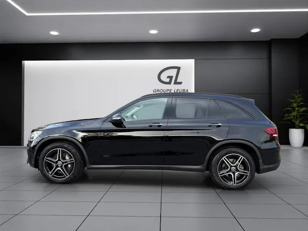 MERCEDES-BENZ GLC 200 AMG Line 4Matic