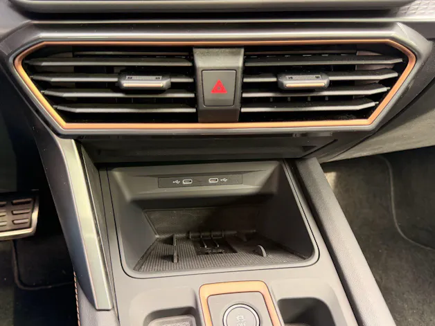 CUPRA Formentor VZ 2.0 TSI 333 PS 4Drive ***PANORAMADACH***