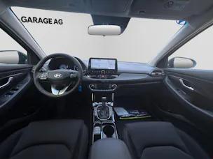 HYUNDAI i30 1.5 T-GDi Amplia 48V MH DCT