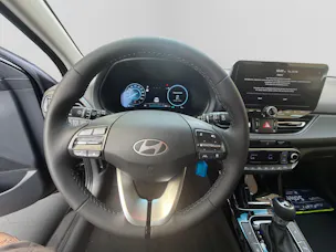HYUNDAI i30 1.5 T-GDi Amplia 48V MH DCT