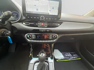 HYUNDAI i30 1.5 T-GDi Amplia 48V MH DCT