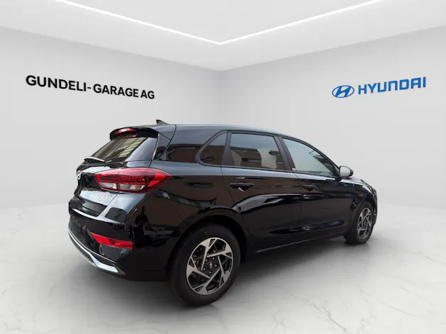 HYUNDAI i30 1.5 T-GDi Amplia 48V MH DCT
