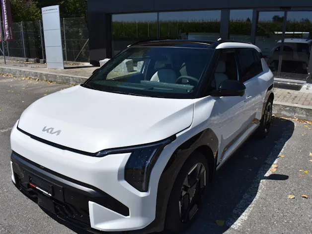 Kia EV3 81,4 kWh GT Line 4x4