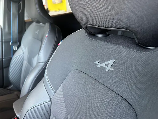 RENAULT Captur 1.3 TCe Esprit Alpine EDC
