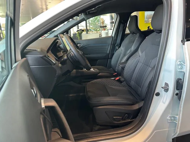 RENAULT Captur 1.3 TCe Esprit Alpine EDC