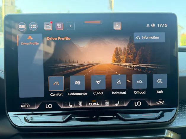 CUPRA Formentor VZ 2.0 TSI 333 PS 4Drive *** PANORAMADACH & SONDERLACK ENCELADUS GRAU MATT ***
