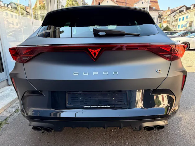 CUPRA Formentor VZ 2.0 TSI 333 PS 4Drive *** PANORAMADACH & SONDERLACK ENCELADUS GRAU MATT ***